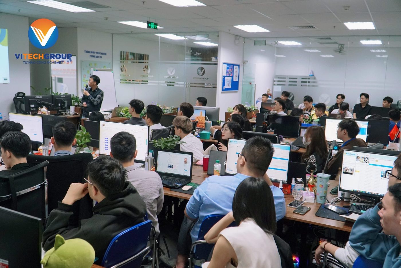 12 Nguyên Tắc Làm Việc ViTech Group: Nền Tảng Của Một Đội Ngũ Hiệu Quả
