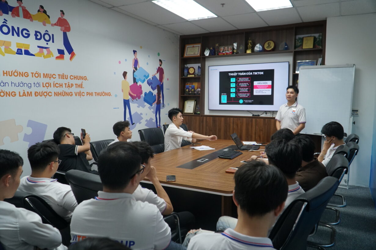 Văn Hoá Học Tập Tại ViTech Group – Nơi Mỗi Ngày Là Cơ Hội Để Giỏi Hơn 1%